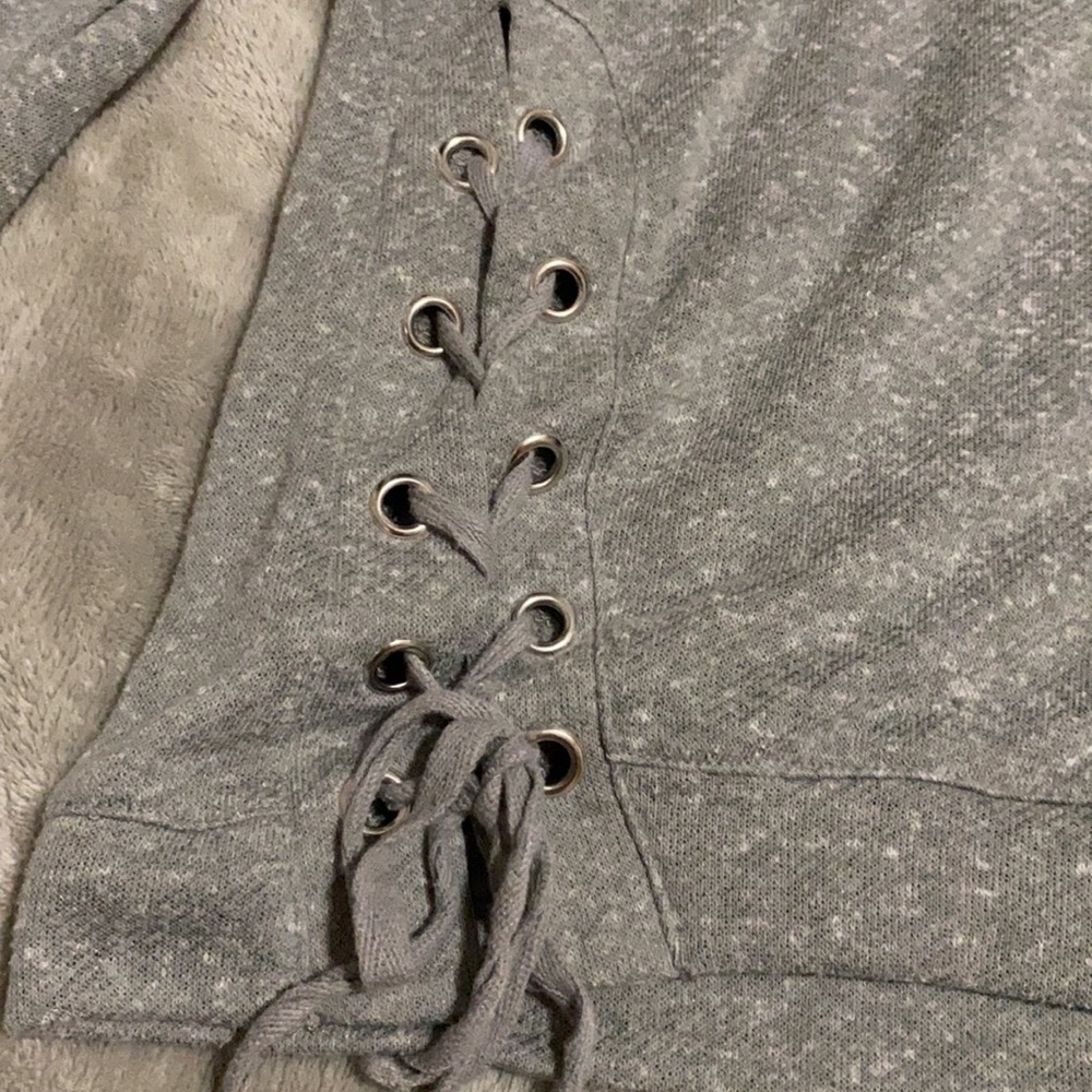 Cropped gray pullover - Picture 2 of 4